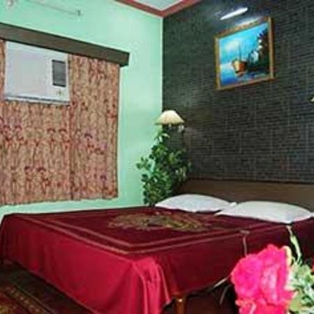 Hotel Vatika Далхаузи Екстериор снимка